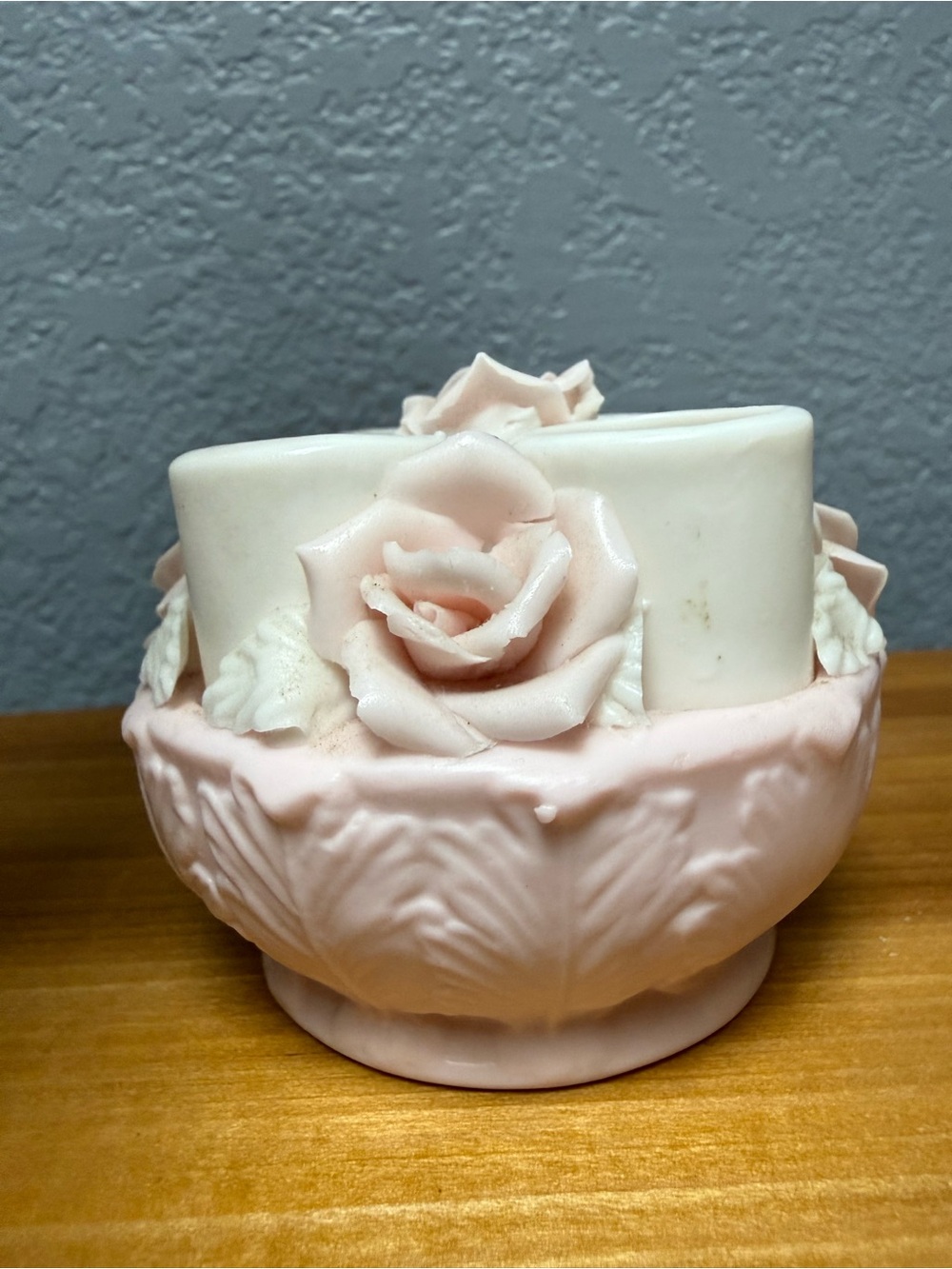 Vintage Pink and White Decorative Porcelain Rose candle holder - Picture 3 of 7